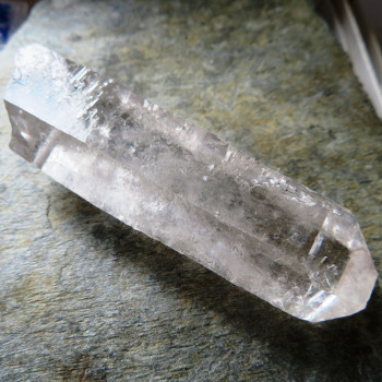 Čistý křišťál, - MAXI vrtaný krystal č.M4