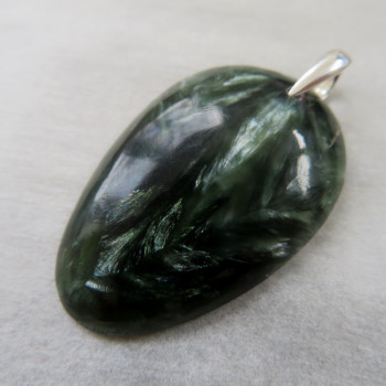 Serafinite, pendant P11