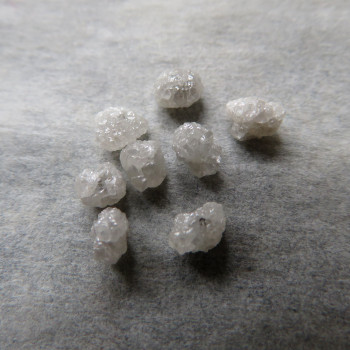 Diamond White-silver raw, drilled, size approx. 3 mm - 1 pc