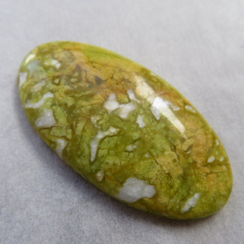 Lizardite Norway, cabochon no. 1