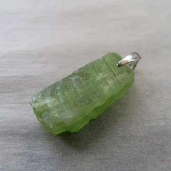 Kyanite green, raw - pendant No. 1