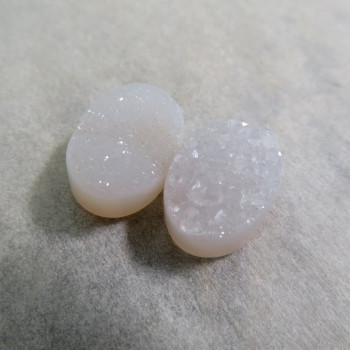Sparkling chalcedony, pair no.9