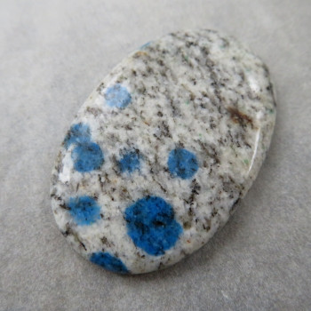 K2 azurite in granite, cabochon 20
