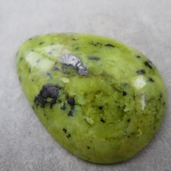 Lizardite Norway, large cabochon No. 011