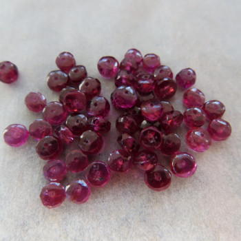 Violet almandine, rondelki 4x2mm (1 pc)