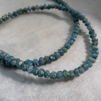 Diamond green-blue raw, drilled, approx. 3.5 mm - 1 pc