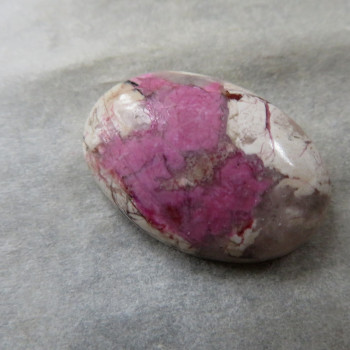 Cobaltocalcite in Congo rock, cabochon no.1