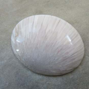 Scolecite, cabochon no.17
