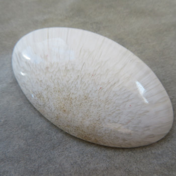 Scolecite, cabochon no.19