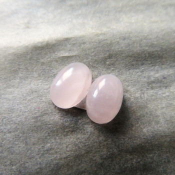 Rose quartz, pair 5x7mm