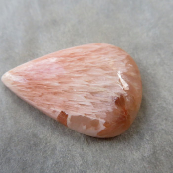 Stilbite with Scolecite cabochon no.09