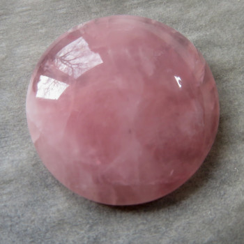 Rose quartz, extra color cabochon no.02