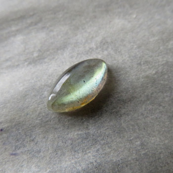 Labradorite - minicabochon no. L.06