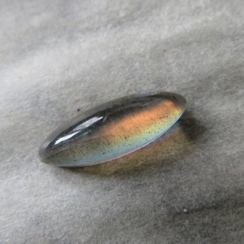 Labradorite - minicabochon no. L.07