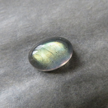 Labradorite - minicabochon no. L.011