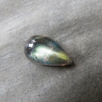 Labradorite - minicabochon no. L.013