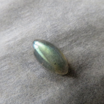 Labradorite - minicabochon no. L.014