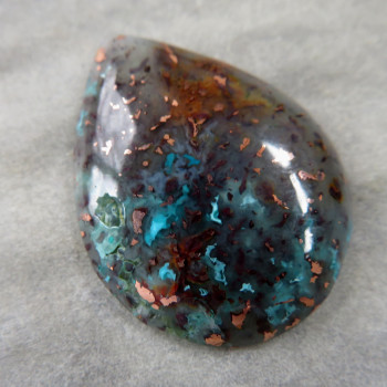 Copper in chalcedony, Indonesia, cabochon no.4