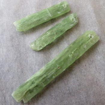 Green Kyanite, raw drilled - set no. 3