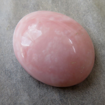 Pink opal Peru, cabochon no.01