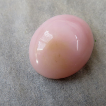 Pink opal Peru, cabochon no.02