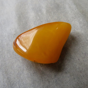 Natural Amber, Lithuania, honey no. 13