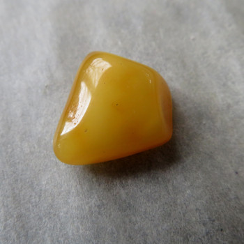 Natural Amber, Lithuania, honey no. 16