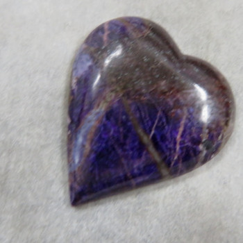 Violán Italy, cabochon-heart no.4