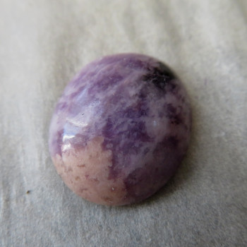 Lepidolite, Brazil, cabochon no.09