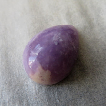 Lepidolite, Brazil, cabochon no.010