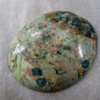 Harlequinite Tyrol, cabochon no.2