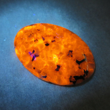 UV Naujait, Greenland cabochon no.5