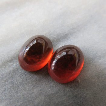 Granát hessonit Tanzánie, 6x8 mm, pár H9