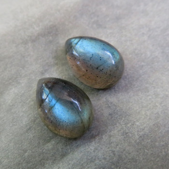 Labradorite extra, 10x7mm, pair LK 01