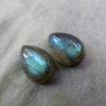 Labradorite extra, 10x7mm, pair LK 06