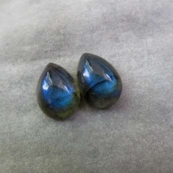 Labradorite extra, 10x7mm, pair LK 019
