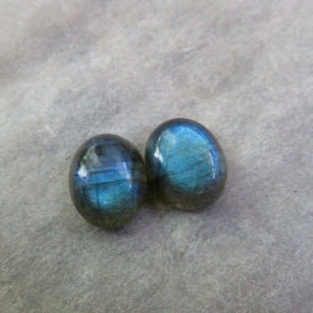 Labradorite extra, 10x8mm, pair LK 031