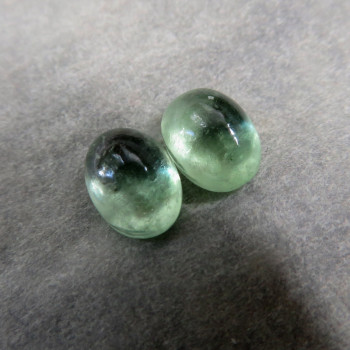 Kyanit zelený , 7x5 mm  pár č. KZ.1