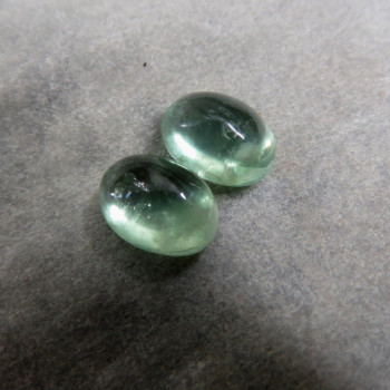 Kyanit zelený , 7x5 mm  pár č. KZ.2