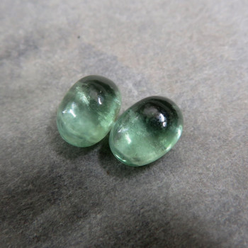 Kyanit zelený , 7x5 mm  pár č. KZ.5