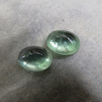 Kyanit zelený , 7x5 mm  pár č. KZ.8