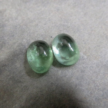 Kyanit zelený , 7x5 mm  pár č. KZ.9