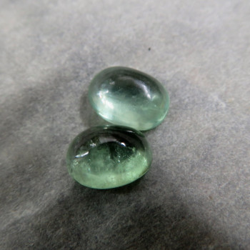 Kyanit zelený , 7x5 mm  pár č. KZ.14