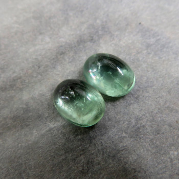 Kyanit zelený , 7x5 mm  pár č. KZ.16