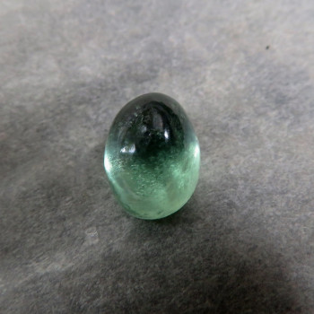 Kyanit zelený , 7x5 mm  kabošonek č. KZ.20