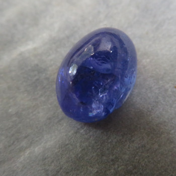 Tanzanite, cabochon no.10