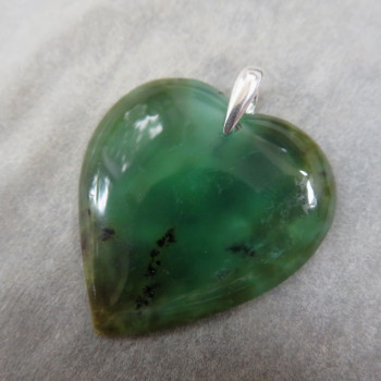 Dendritic Chrysoprase Australia; pendant no.M11