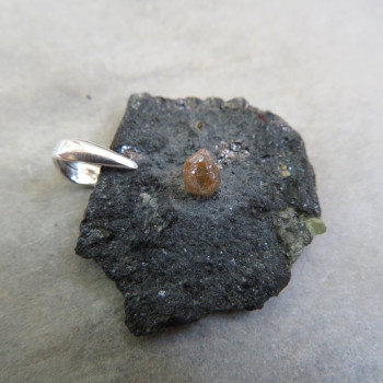 Diamant v Kimberlitu přívěsek č.5