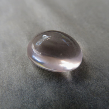 Rose quartz, extra clear, cabochon no.2