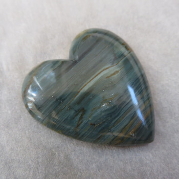 Larsonite USA, heart cabochon no.A4